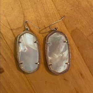 Kendra Scott Gold and white pearl drop earrings